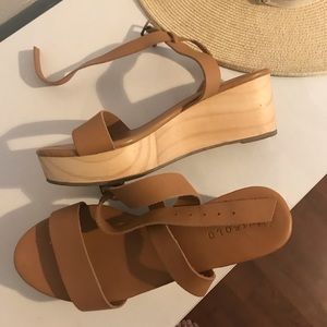 Nisolo wedges